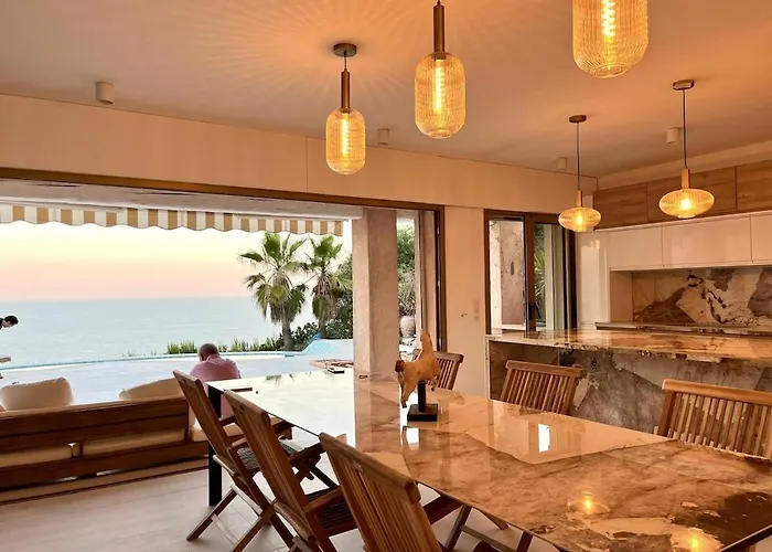 Villa Prestigious With An Incredible Sea View Saint-Raphaël
