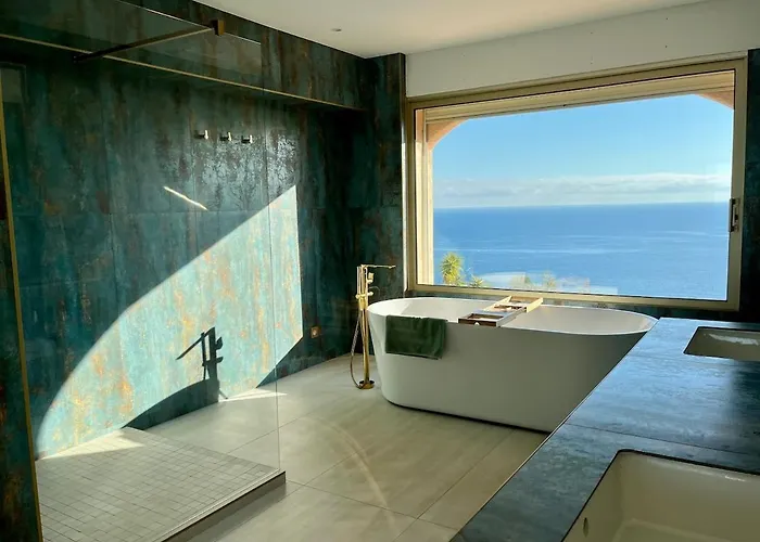 Villa Prestigious With An Incredible Sea View