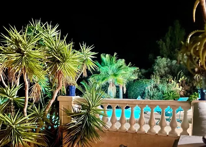 Prestigious With An Incredible Sea View Villa *