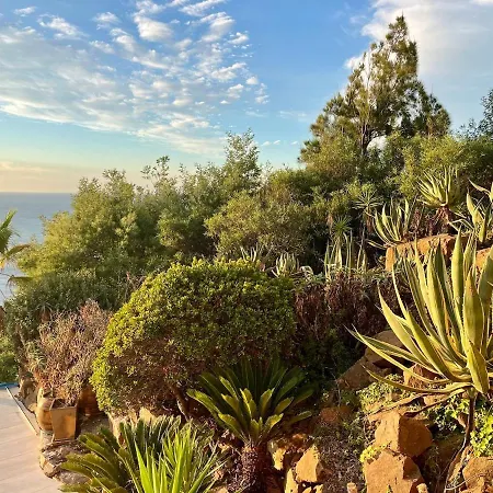 Prestigious With An Incredible Sea View Villa Saint-Raphaël