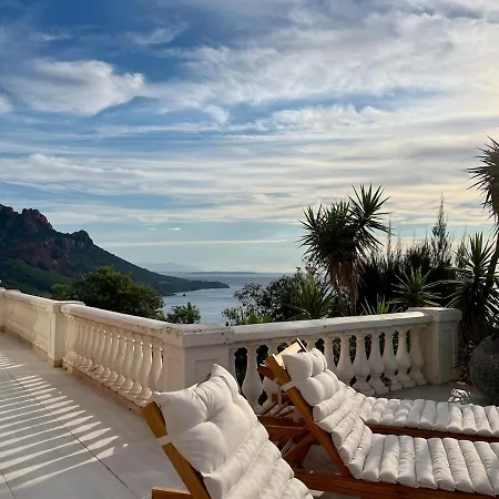 Villa Luxueuse Panoramique, Vue Imprenable Sur La Mer, Piscine, 6 A Antheor Saint-Raphaël