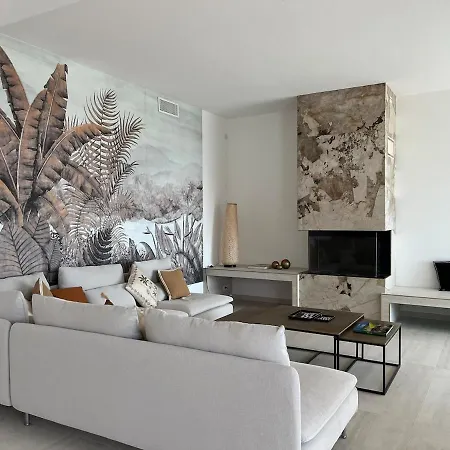 Prestigious With An Incredible Sea View Villa