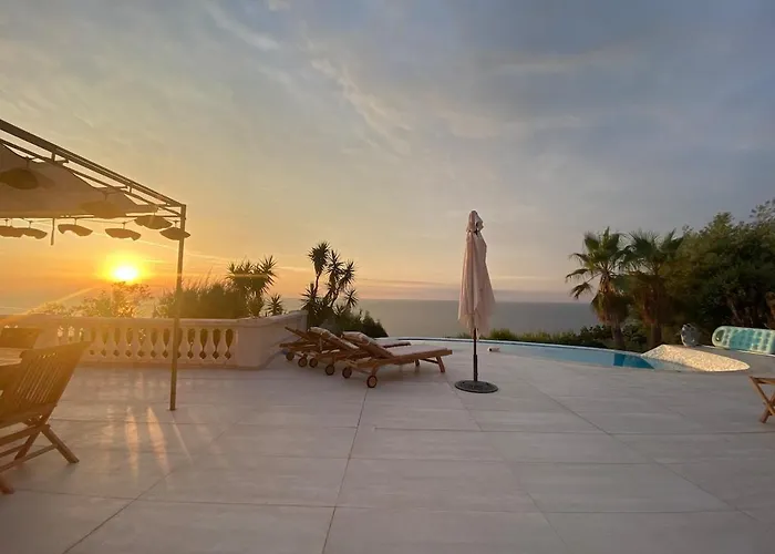 Prestigious With An Incredible Sea View * Saint-Raphaël