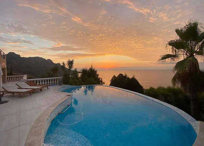 Prestigious With An Incredible Sea View