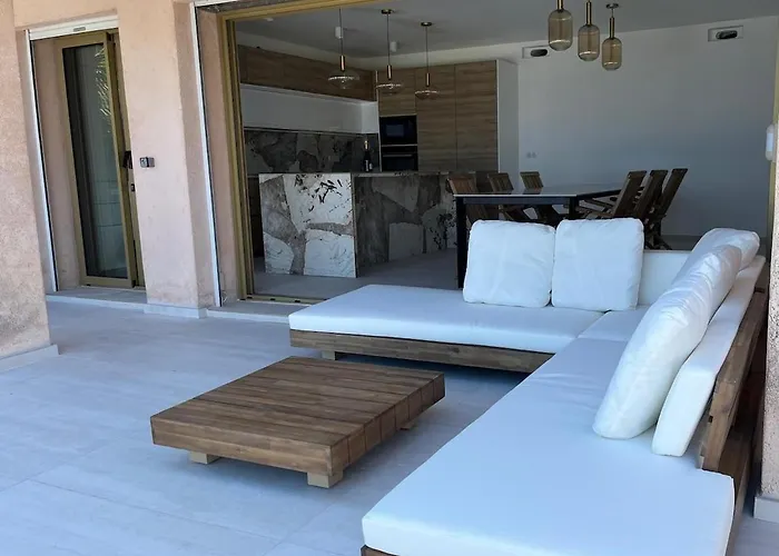 Prestigious With An Incredible Sea View Saint-Raphaël