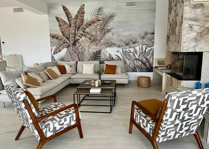 Prestigious With An Incredible Sea View *